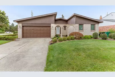 47315 Royal Road, Macomb, MI 48044 - Photo 1