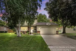 5944 Valley Ln Dr SE, Kentwood, MI 49508 - Photo 1