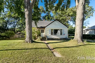 2338 E Columbia Ave, Muskegon, MI 49444 - Photo 1
