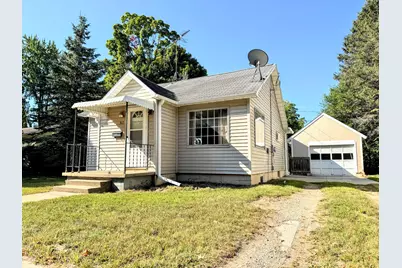 317 N 3rd Avenue, Big Rapids, MI 49307 - Photo 1