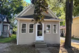 305 N Elm Ave, Jackson, MI 49202 - Photo 1