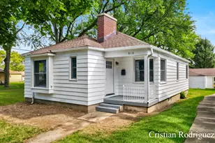 810 Van Buren Ave NW, Grand Rapids, MI 49504 - Photo 1