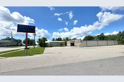 1381 E Main Street, Edmore, MI 48829 - Photo 1