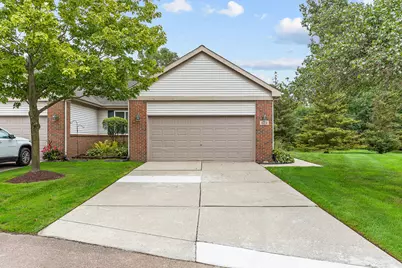 424 Ravencrest Lane #52, Westland, MI 48185 - Photo 1