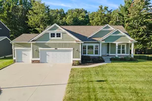 13339 Maple Leaf Dr, Nunica, MI 49448 - Photo 1