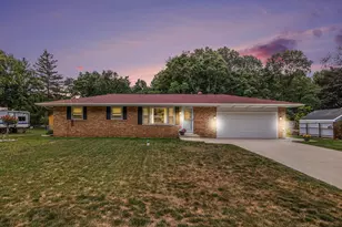 1410 Country Club Dr, Niles, MI 49120 - Photo 1