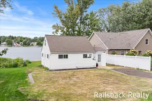 2747 Van Dyke St, Conklin, MI 49403 - Photo 27