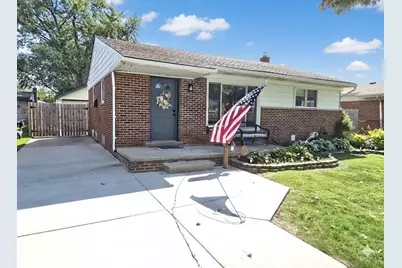 32020 Thorncrest Street, Saint Clair Shores, MI 48082 - Photo 1