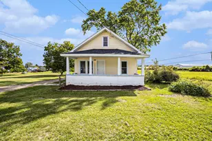 1301 Virginia St, Saint Louis, MI 48880 - Photo 1