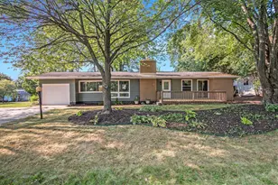 2709 Abigail St SE, Grand Rapids, MI 49506 - Photo 1