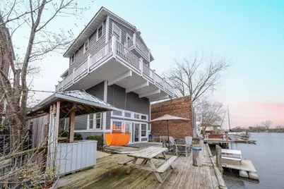 621 W Main Street, Benton Harbor, MI 49022 - Photo 1