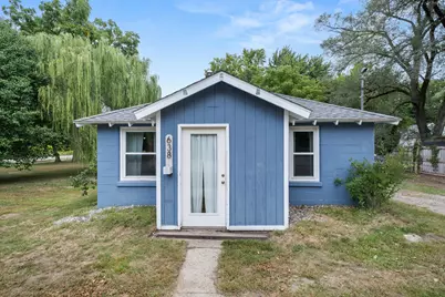 638 W Sycamore Street, Wayland, MI 49348 - Photo 1