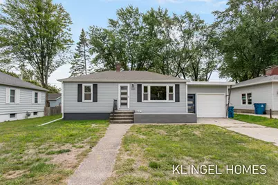 1140 Waverly Avenue, Grand Haven, MI 49417 - Photo 1