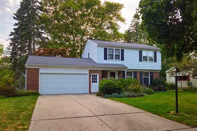 2065 Ridgewood Avenue SE, Grand Rapids, MI 49546 - Photo 1