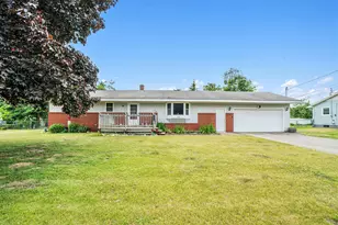 805 West St, Gaylord, MI 49735 - Photo 1