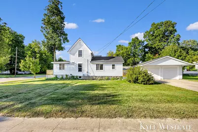 903 N Michigan Avenue, Hastings, MI 49058 - Photo 1