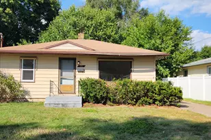 53 Maplelawn St SW, Grand Rapids, MI 49548 - Photo 1