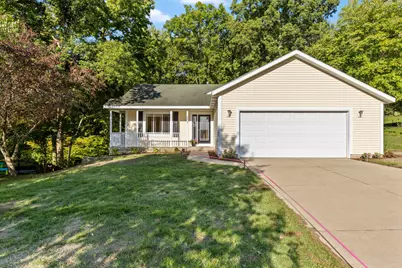 5819 Grand Oaks Drive NE, Comstock Park, MI 49321 - Photo 1