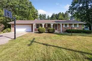 33 E Langley Rd, Battle Creek, MI 49015 - Photo 1