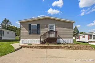 1475 Red Oak Ln NE, Belmont, MI 49306 - Photo 1