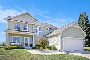 6109 Summerbrooke Cir, Fowlerville, MI 48836 - Photo 1