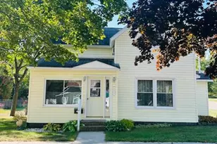 253 W Stimson Ave, Reed City, MI 49677 - Photo 1