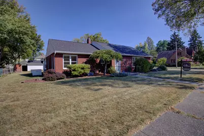 1011 S Grinnell Street, Jackson, MI 49203 - Photo 1