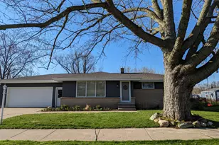 54 W 35th St, Holland, MI 49423 - Photo 1