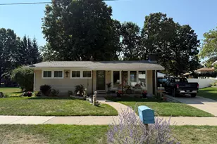 542 Sunset St, Coopersville, MI 49404 - Photo 1