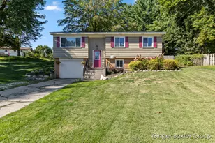 156 Kinross Ct NE, Rockford, MI 49341 - Photo 1