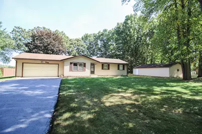 57145 Linda Avenue, Three Rivers, MI 49093 - Photo 1