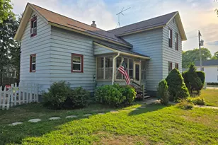 304 Pine St, Schoolcraft, MI 49087 - Photo 1