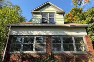 1009 Adams St SE, Grand Rapids, MI 49507 - Photo 1