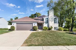 4205 Brookcrest Dr SW, Wyoming, MI 49418 - Photo 1