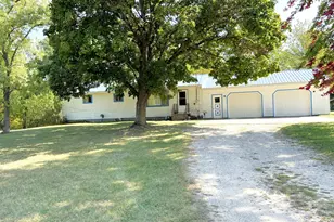 8220 N Vickeryville Rd, Vestaburg, MI 48891 - Photo 1