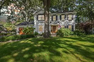 153 Hidden Forest Rd, Battle Creek, MI 49014 - Photo 1