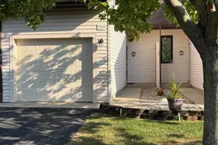 2745 Stonebluff Dr SW, Wyoming, MI 49519 - Photo 1