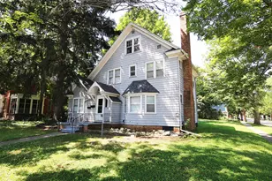 133 N Elizabeth St, Bellevue, MI 49021 - Photo 1
