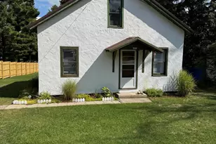 530 Cherry St, Baldwin, MI 49304 - Photo 1