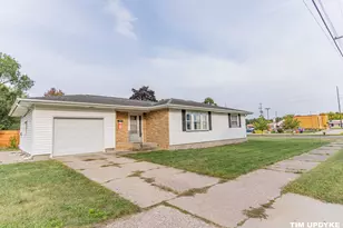 1059 Gordon St, Muskegon, MI 49442 - Photo 1