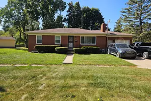 2205 W McClellan St, Flint, MI 48504 - Photo 1