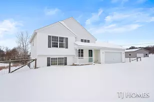 10525 Edgerton Ave NE, Rockford, MI 49341 - Photo 1