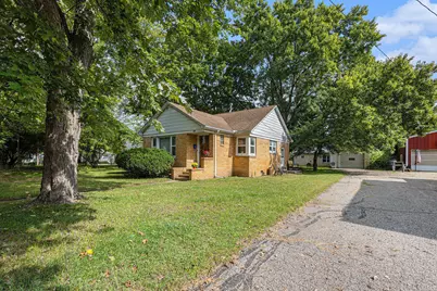 111 N Maple Street, Hartford, MI 49057 - Photo 1