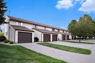 4817 Meadow View Ct, Hudsonville, MI 49426 - Photo 1