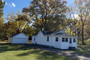 1225 Longfellow Ave, Jackson, MI 49202 - Photo 1