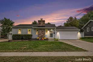 158 Lincoln Ct, Rockford, MI 49341 - Photo 1