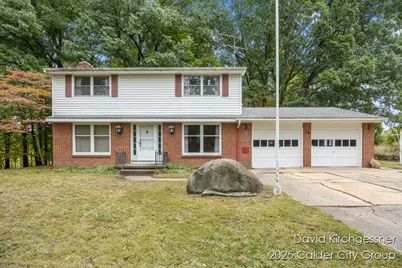 90 Maynard Avenue SW, Grand Rapids, MI 49534 - Photo 1