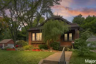 819 Van Buren Ave NW, Grand Rapids, MI 49504 - Photo 1