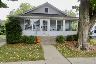 1407 Hickory St, Niles, MI 49120 - Photo 1