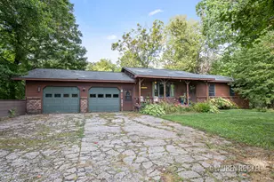 6194 W Long Lake Rd, Belding, MI 48809 - Photo 1